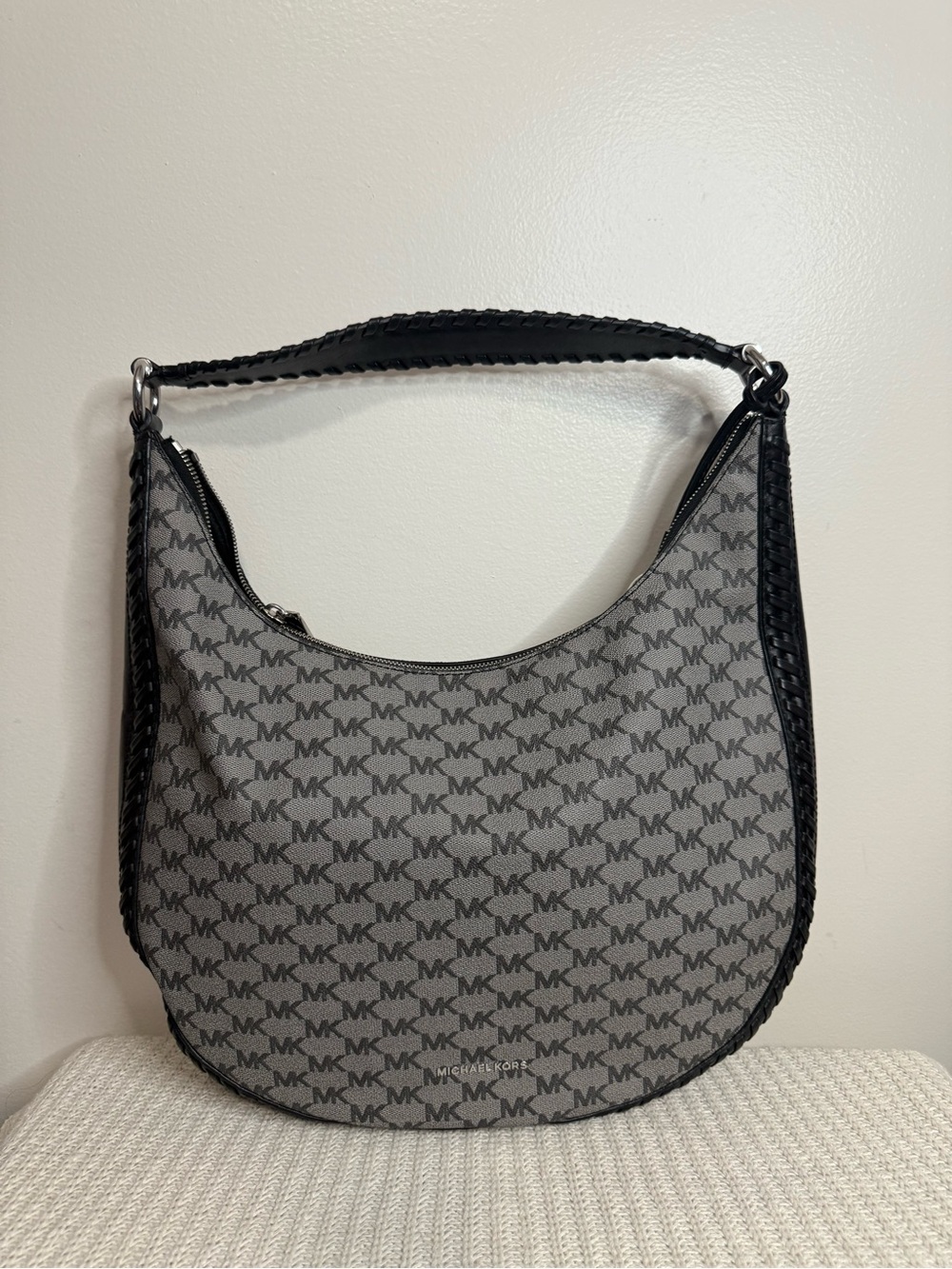Michael Kors Lauryn Gray/black leather  MK Logo Hobo Bag - Large